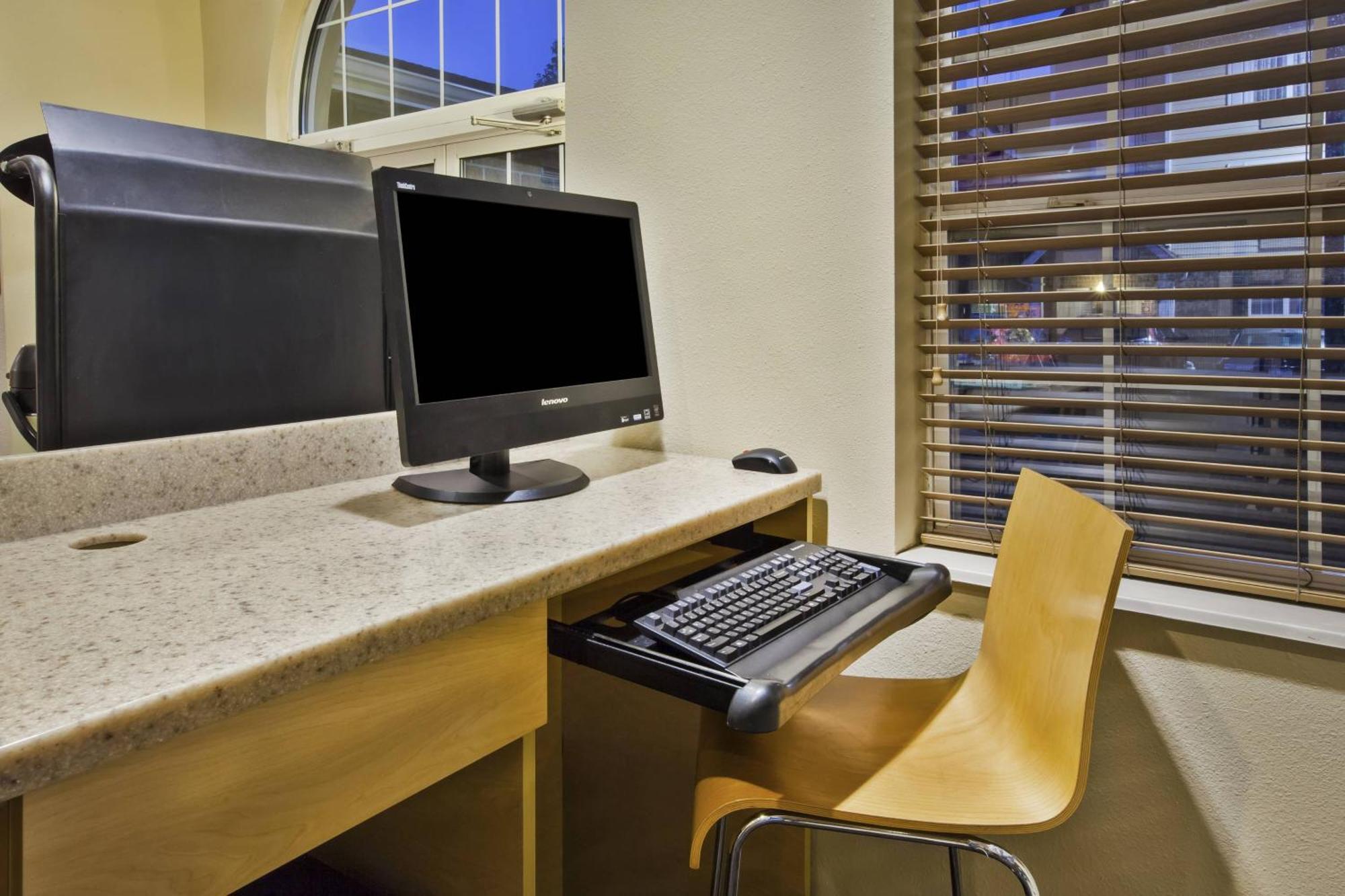 Towneplace Suites Detroit Sterling Heights Bagian luar foto