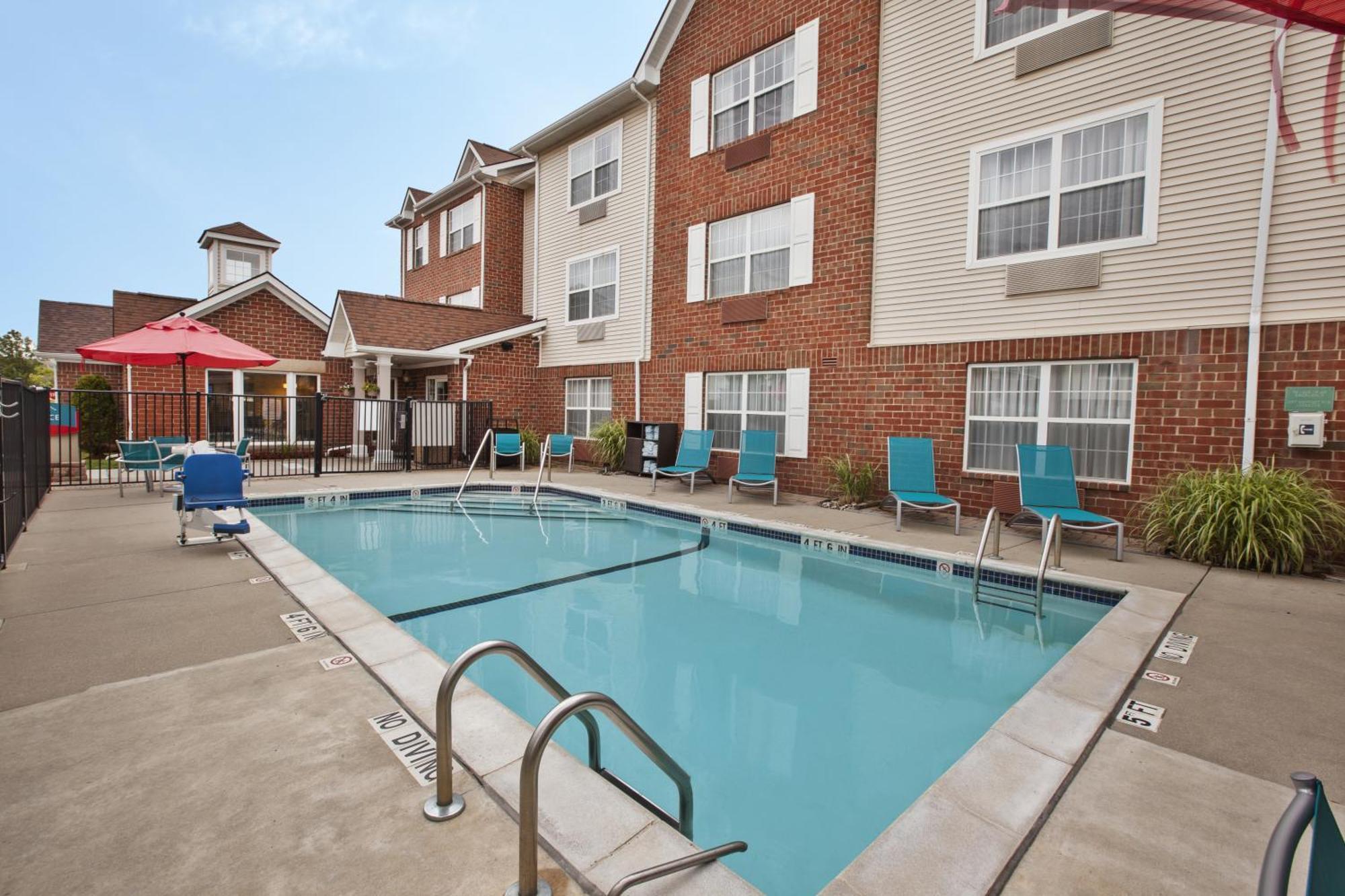 Towneplace Suites Detroit Sterling Heights Bagian luar foto